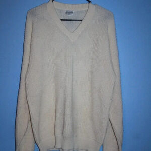 Cuddle Knit Made in the USA V-Neck Sweater Women's Small Modest Vintage